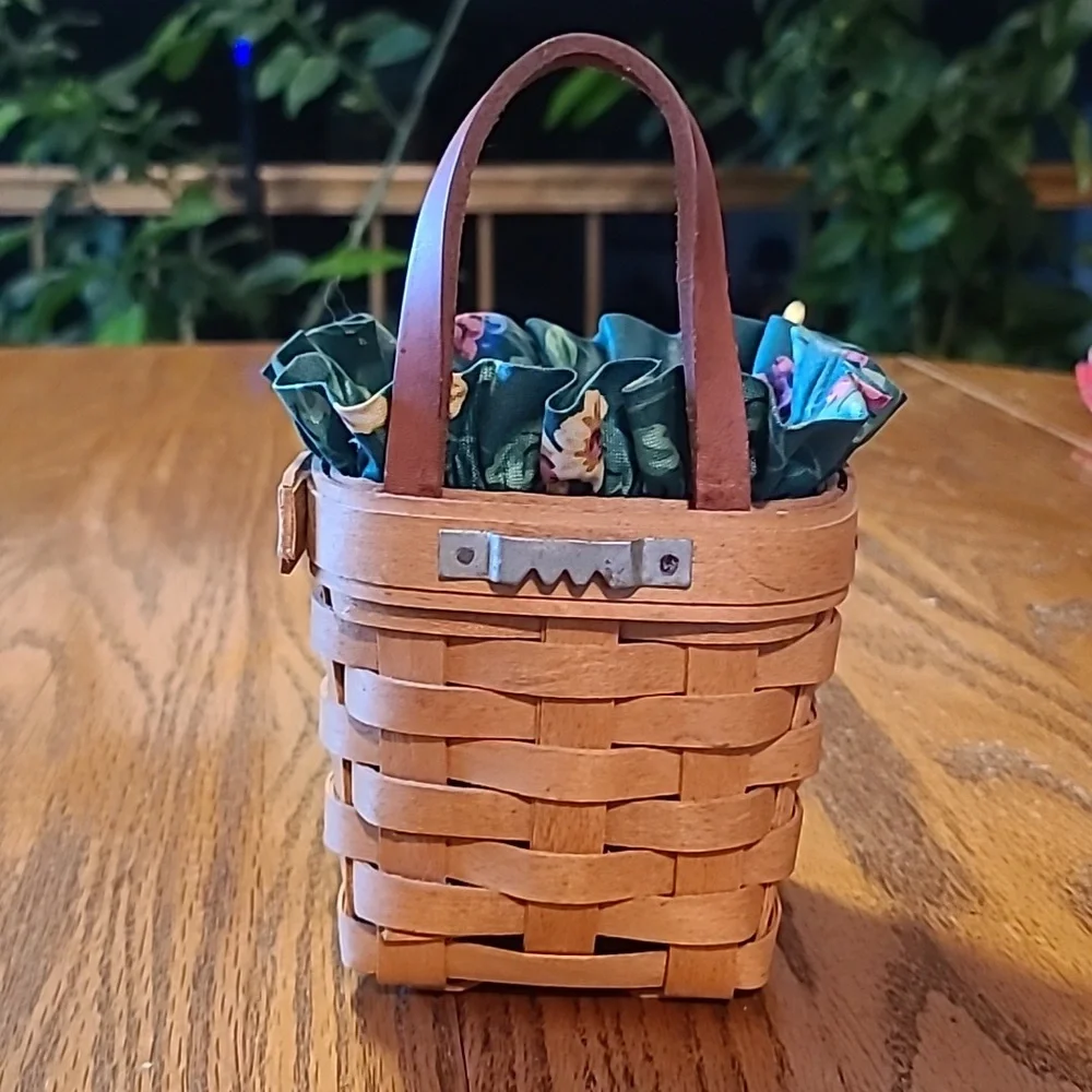 Longaberger Woven Basket with Green Floral Lining And Protector